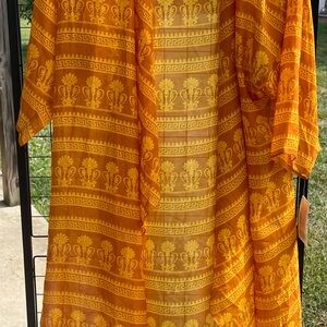 Elegant Burnt Orange Patterned kimono